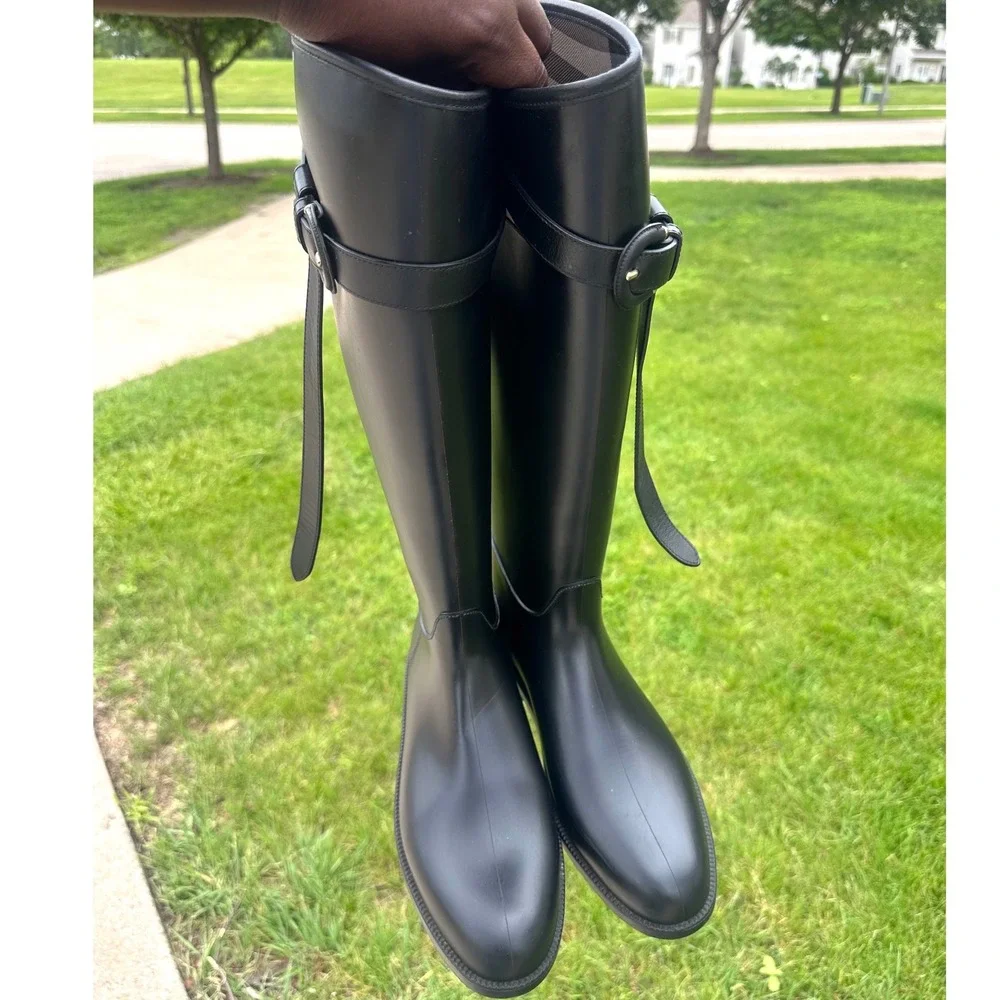 Burberry Black Rubber Rain‎ Boots Check Lined Buckle Strap Riding Boots Size 40
